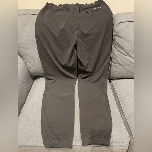 Eddie Bauer Women’s Travel Pants - Picture 10 of 10
